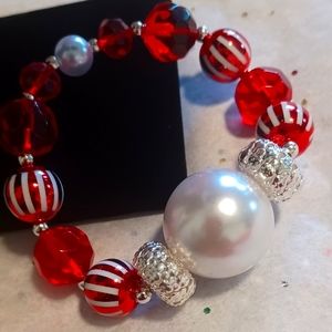 Faux Pearl Stretch Bracelet